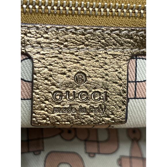 Gucci GG Canvas Gold Leather Trim Tote 137396 002404 with Charm & Cards - Picture 2 of 15